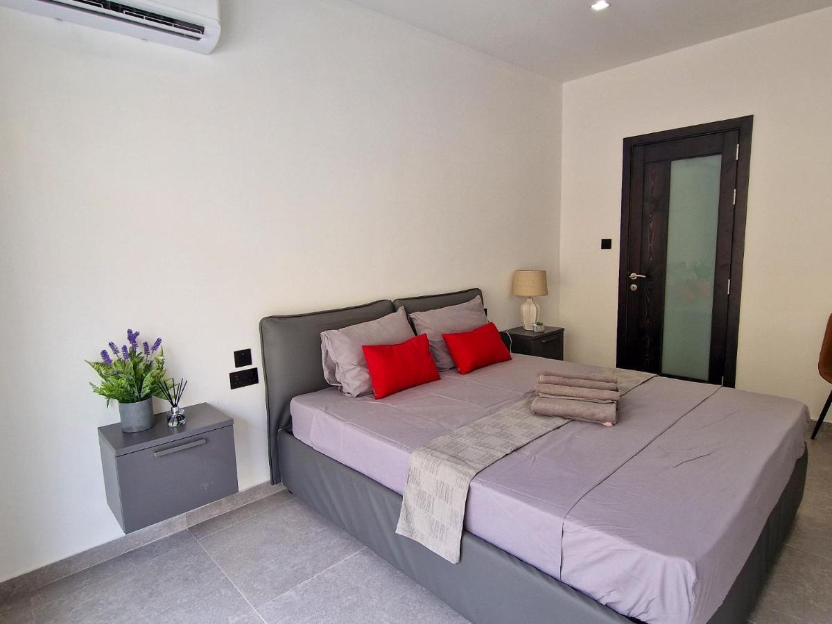 Barbara Properties - Luxury Qawra Stay St. Paul's Bay Exterior photo